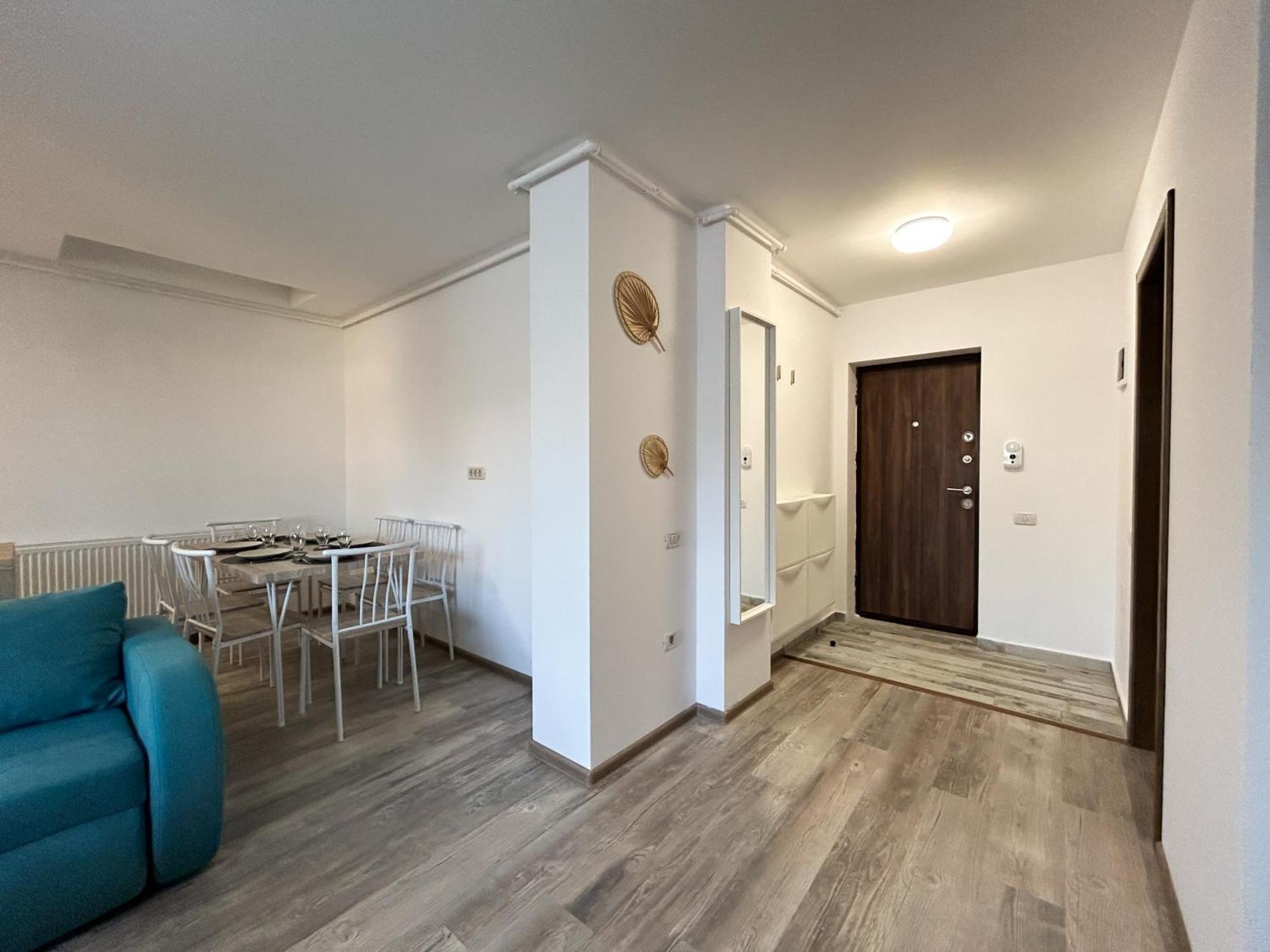 Mirandis Apartments - Comfort & Private Parking Near Coresi Mall Braşov Extérieur photo