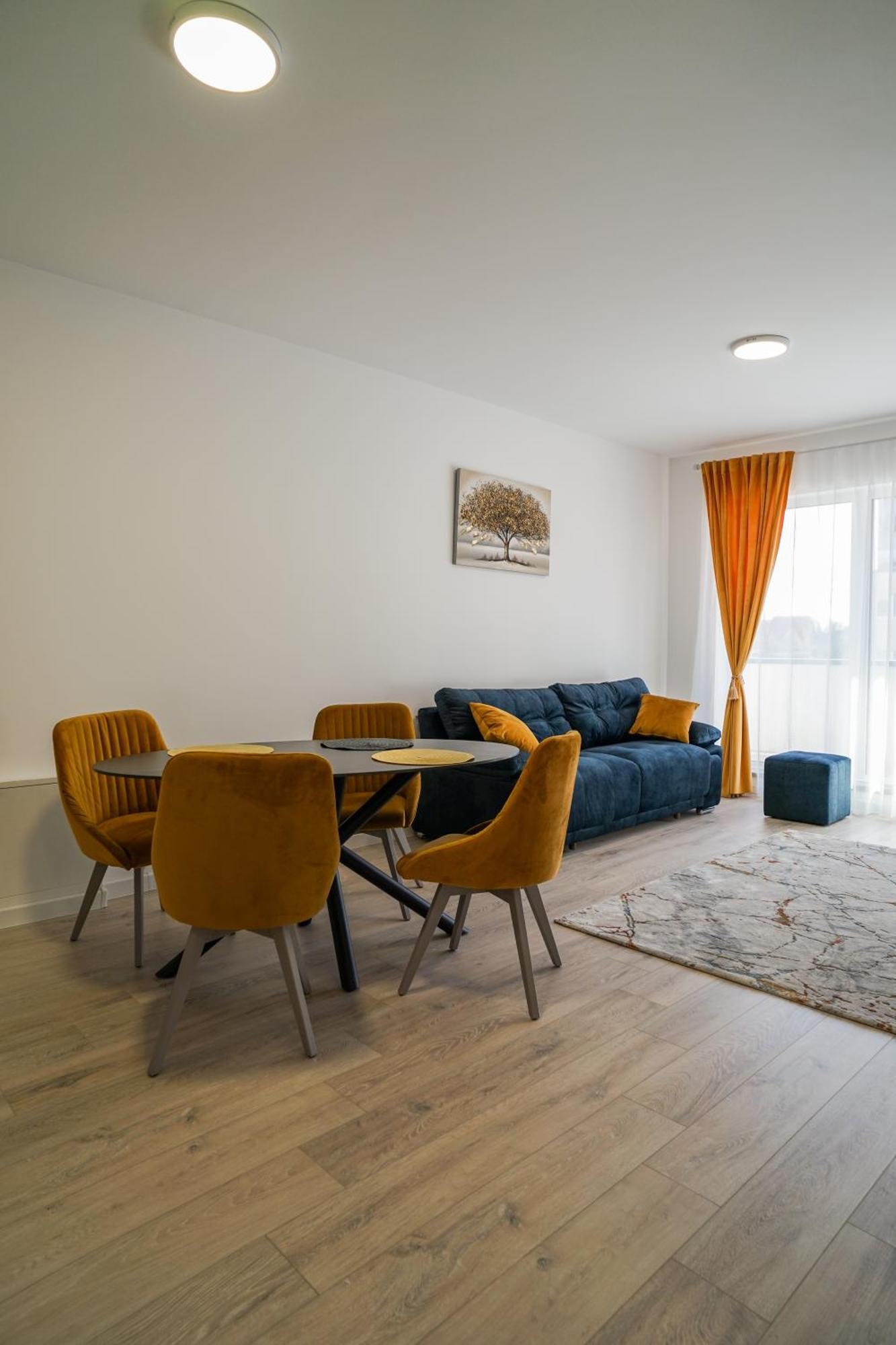 Mirandis Apartments - Comfort & Private Parking Near Coresi Mall Braşov Extérieur photo