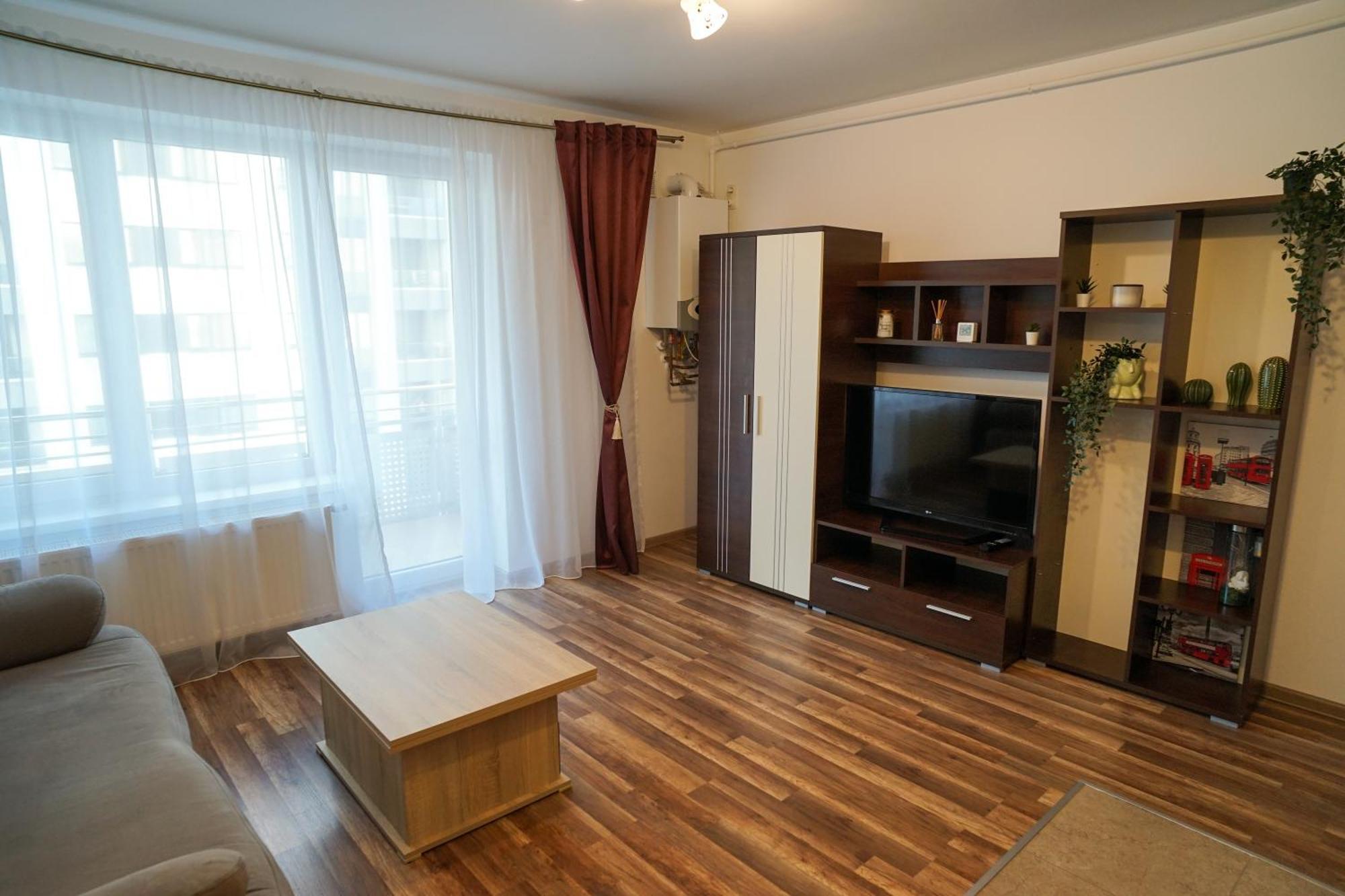 Mirandis Apartments - Comfort & Private Parking Near Coresi Mall Braşov Extérieur photo