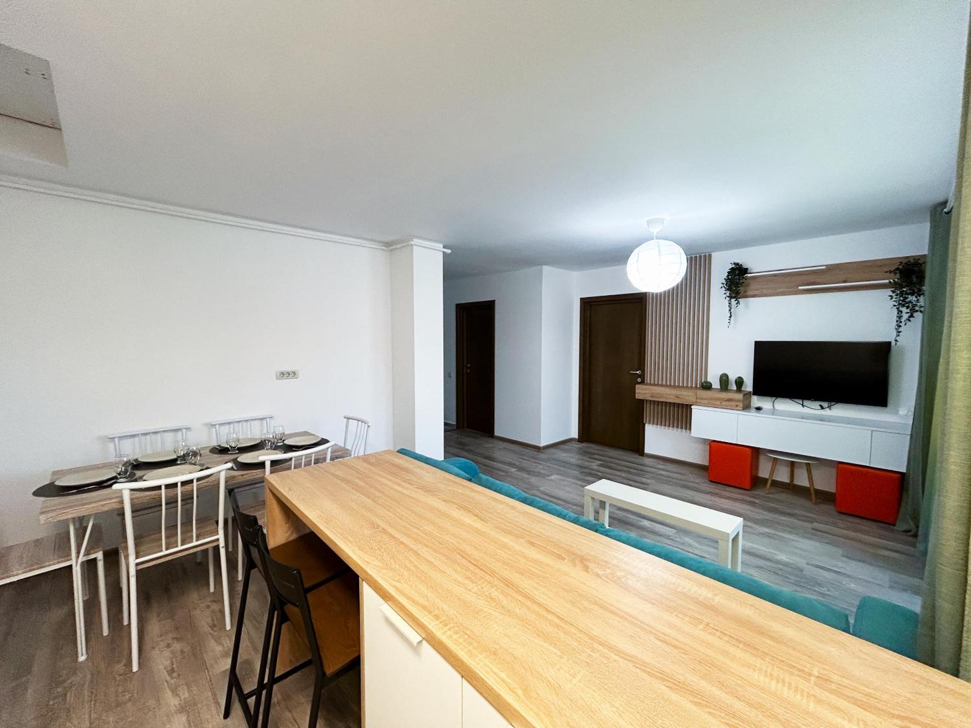 Mirandis Apartments - Comfort & Private Parking Near Coresi Mall Braşov Extérieur photo